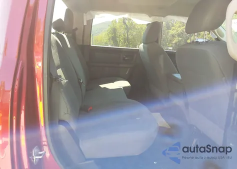 2015 Ram 2500 St z USA, uszkodzony, nr VIN 3C6UR5CL3FG593939